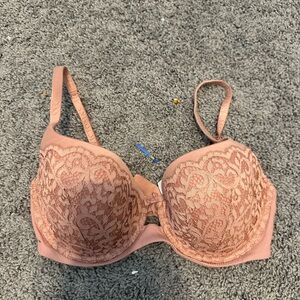 Body by Victoria’s Secret lined lace Demi bra tan size 34DD